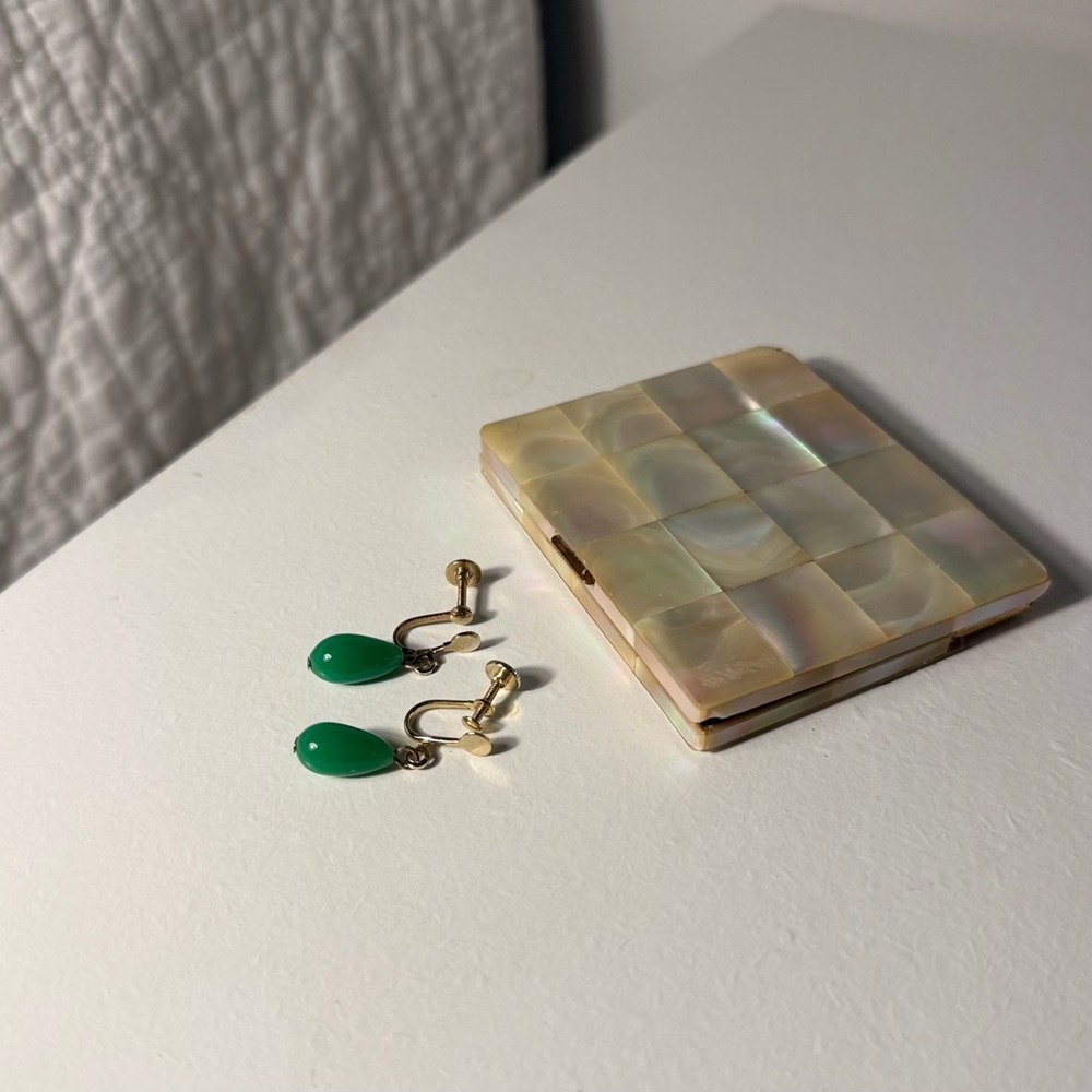 Vintage Green Drop Screwback Earrings